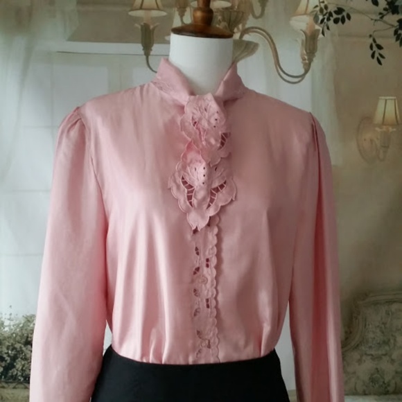 illustrations Tops - Vintage 70's Embroidery Tie Neck Collar Blouse